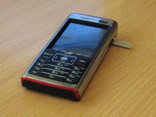 Nokia N28+. Телефон с двумя сим картами